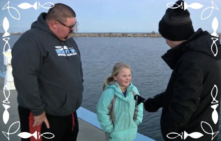 Little Girl Spots Something When Fishing – Dad Brings the Boat Closer And…