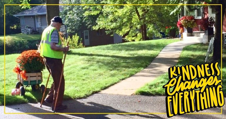 95-Year-Old Vet Is Having Trouble With His Daily Walk – Then His Neighbors Get A Genius Idea