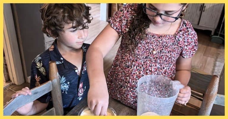 Kids’ Lemonade Stand Robbed By Thief – What Happens Next Will Melt Your Heart